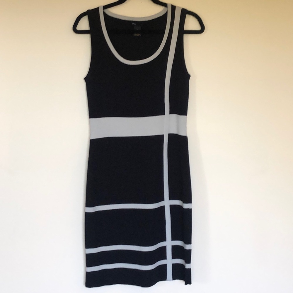 GRACE -Pretty, Classic Dress